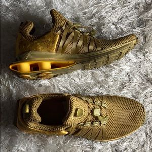 Nike Shox Gravity Running Shoe